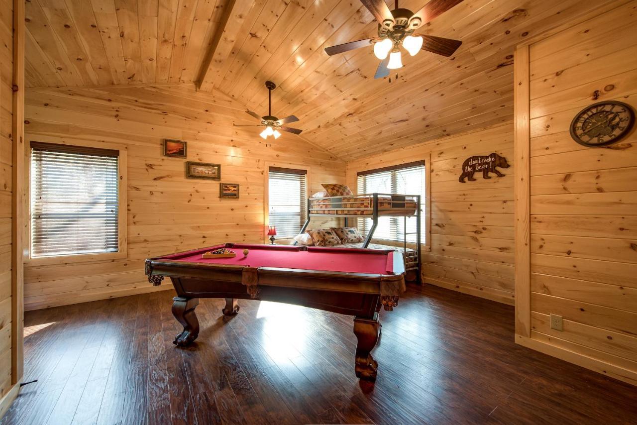 Woodland Escape Villa Pigeon Forge Eksteriør bilde