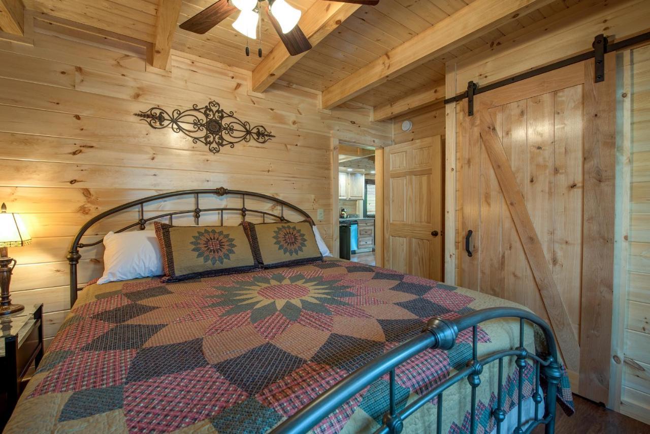 Woodland Escape Villa Pigeon Forge Eksteriør bilde