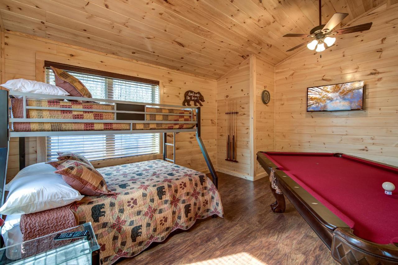 Woodland Escape Villa Pigeon Forge Eksteriør bilde