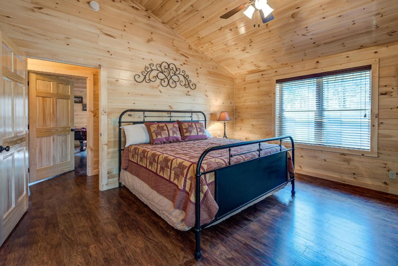 Woodland Escape Villa Pigeon Forge Eksteriør bilde