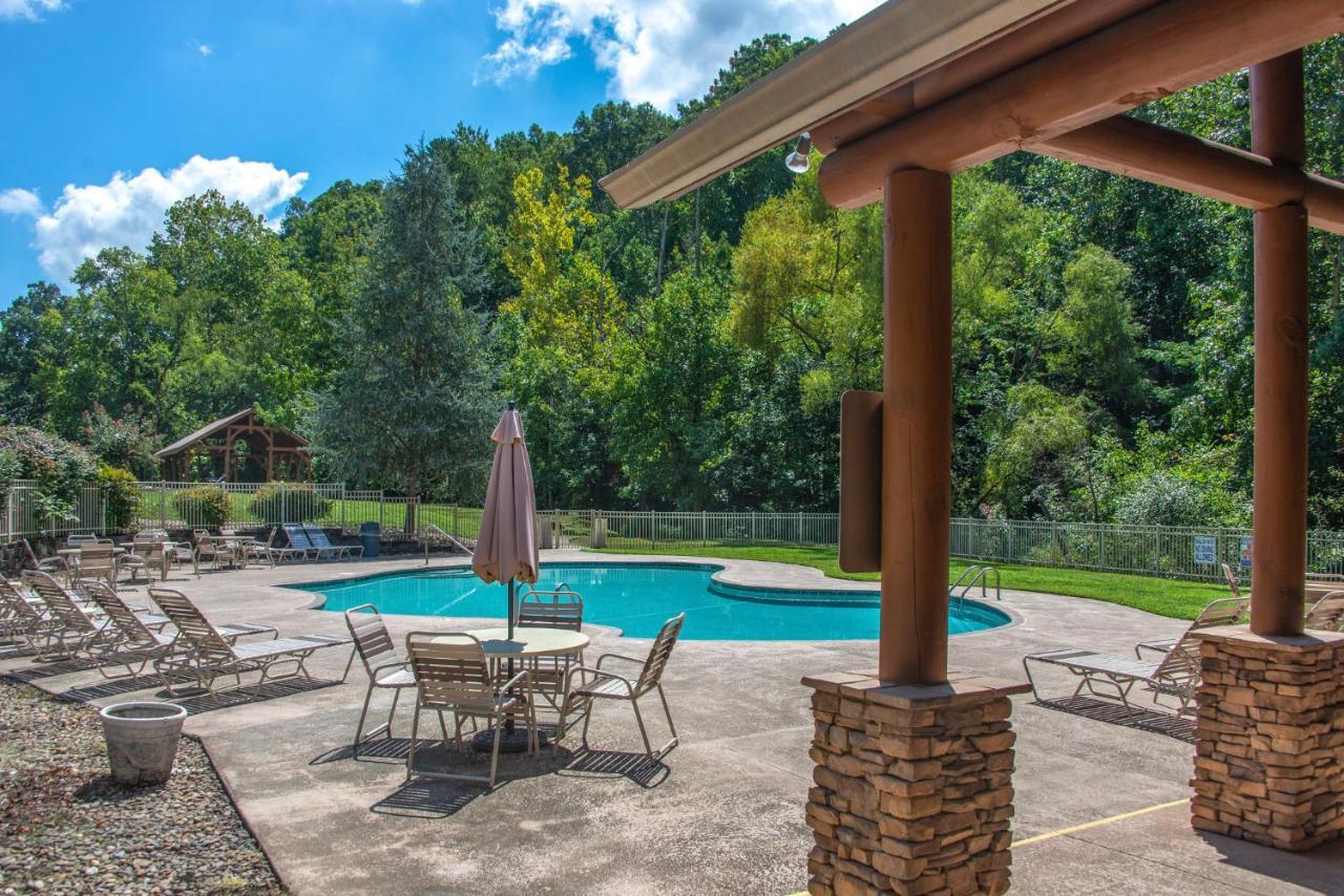 Woodland Escape Villa Pigeon Forge Eksteriør bilde
